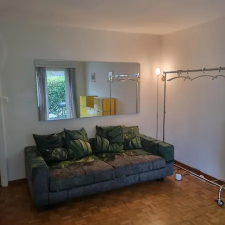 Homestay Yveskinyoga Zurich